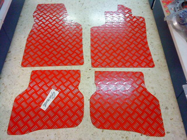 ALFOMBRAS ALUMINIO ROJAS  MAZDA MX3